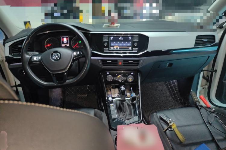 Used Volkswagen Tayron 2019 330TSI Two-Wheel-Drive Luxury Version China V Emission Standard Center Console