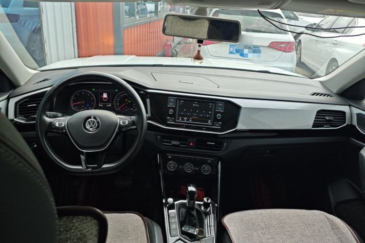 Used Volkswagen Tayron 2019 330TSI Two-Wheel-Drive Luxury Version China V Emission Standard Center Console