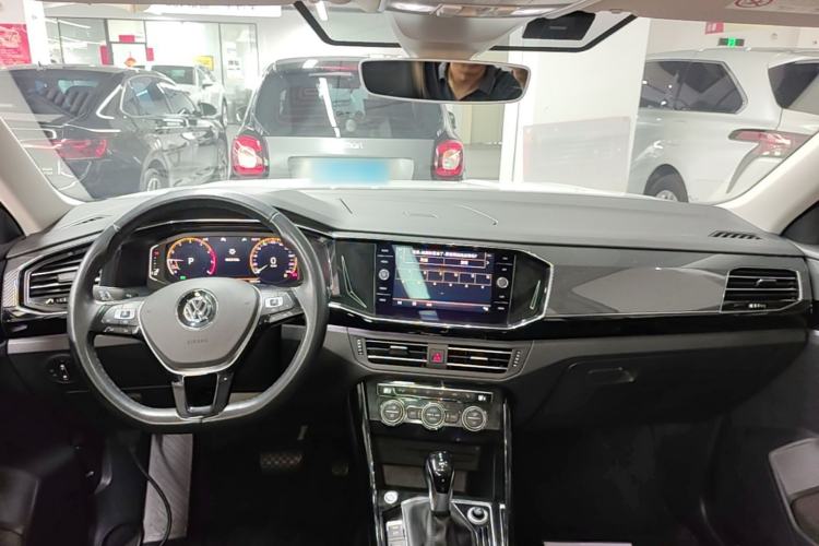 Used Volkswagen Tayron 2019 330TSI Two-Wheel-Drive Luxury Plus China VI Standard Center Console