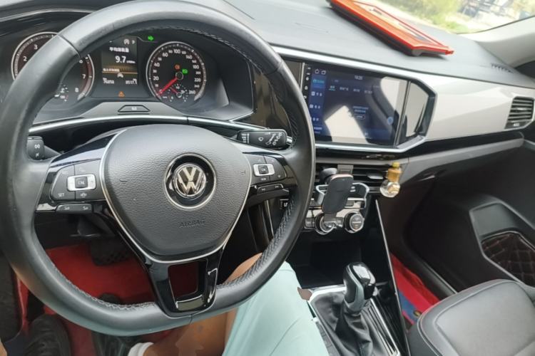 Used Volkswagen Tayron 2019 Teramont Edition 280TSI Two-Wheel Drive Luxury Model China VI Standard Center Console