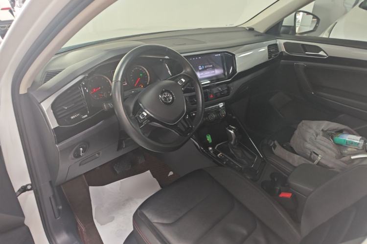 Used Volkswagen Tayron 2019 330TSI Two-Wheel Drive Luxury Model China VI Standard Center Console