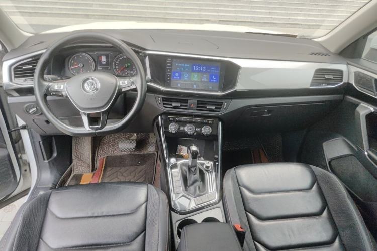 Used Volkswagen Tayron 2019 330TSI Two-Wheel-Drive Luxury Version China V Emission Standard Center Console