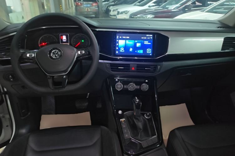 Used Volkswagen Tayron 2019 Teramont Edition 280TSI Two-Wheel Drive Luxury Model China VI Standard Center Console
