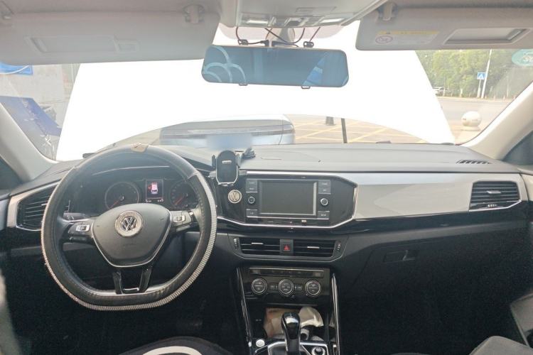 Used Volkswagen Tayron 2019 330TSI Two-Wheel Drive Luxury Model China VI Standard Center Console