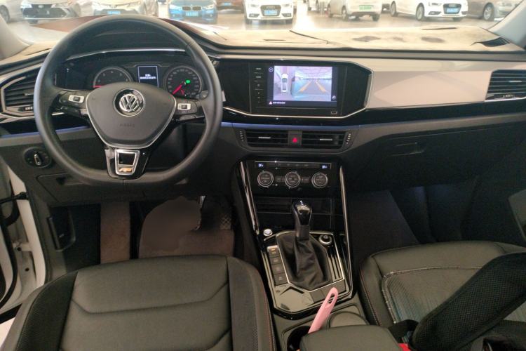 Used Volkswagen Tayron 2019 Teramont Edition 280TSI Two-Wheel Drive Luxury Model China VI Standard Center Console