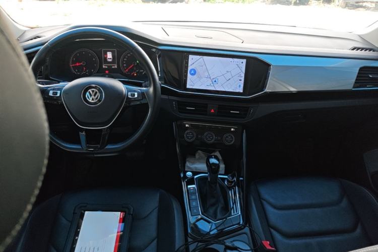Used Volkswagen Tayron 2019 Teramont Edition 280TSI Two-Wheel Drive Luxury Model China VI Standard Center Console
