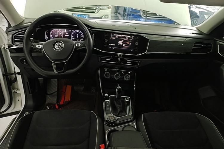 Used Volkswagen Tayron 2019 380TSI Four-Wheel Drive Prestige Model China VI Standard Center Console