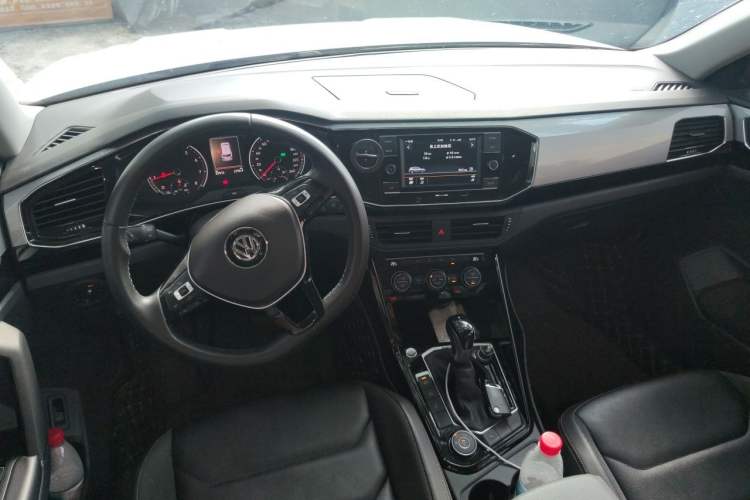 Used Volkswagen Tayron 2019 330TSI Four-Wheel Drive Luxury Version China VI Standard Center Console