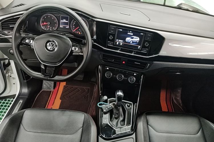 Used Volkswagen Tayron 2019 Teramont Edition 280TSI Two-Wheel Drive Luxury Model China VI Standard Center Console