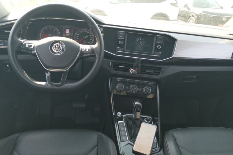 Used Volkswagen Tayron 2019 Teramont Edition 280TSI Two-Wheel Drive Luxury Model China VI Standard Center Console