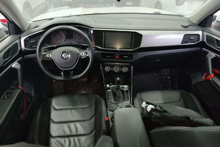 Used Volkswagen Tayron 2019 330TSI Two-Wheel Drive Luxury Model China VI Standard Center Console
