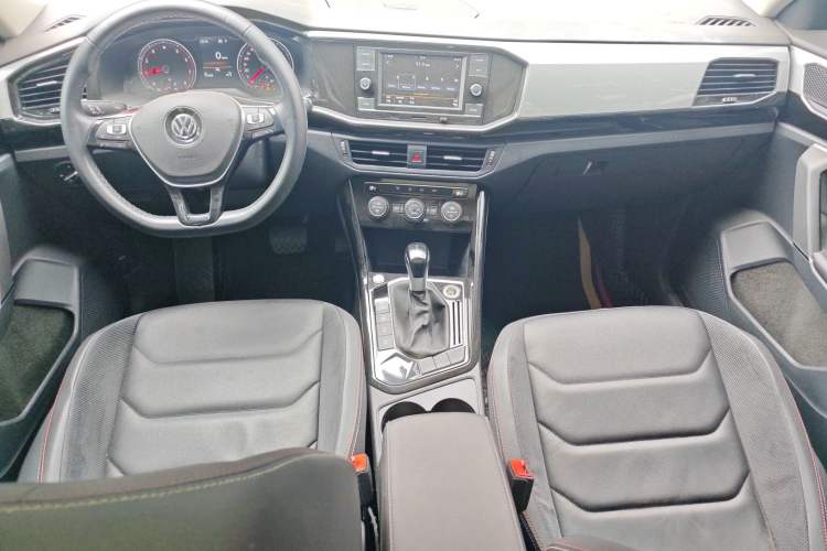 Used Volkswagen Tayron 2019 330TSI Two-Wheel Drive Luxury Model China VI Standard Center Console