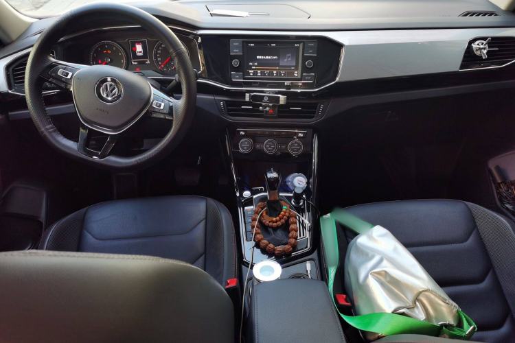 Used Volkswagen Tayron 2019 330TSI Two-Wheel Drive Luxury Model China VI Standard Center Console