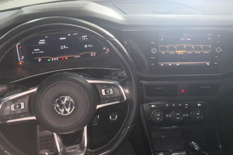 Used Volkswagen Tayron 2019 380TSI All-Wheel Drive R-Line China V-standard Center Console