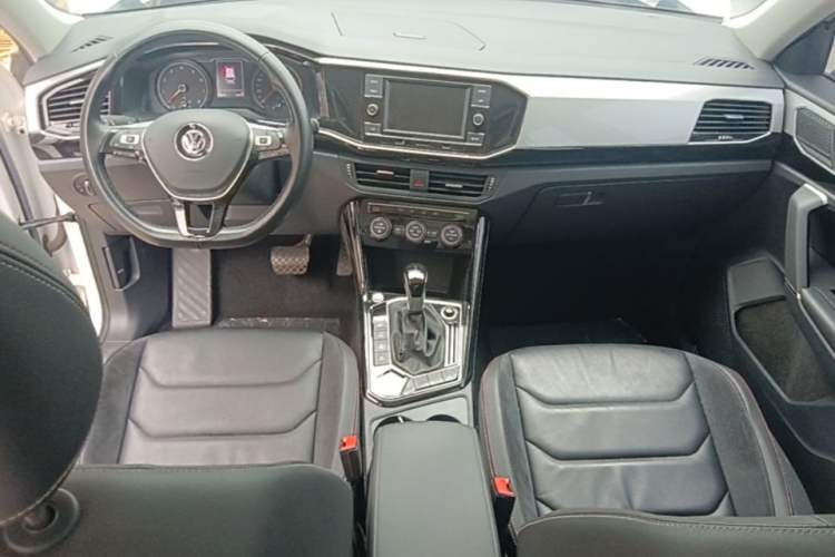 Used Volkswagen Tayron 2019 330TSI Two-Wheel Drive Luxury Model China VI Standard Center Console