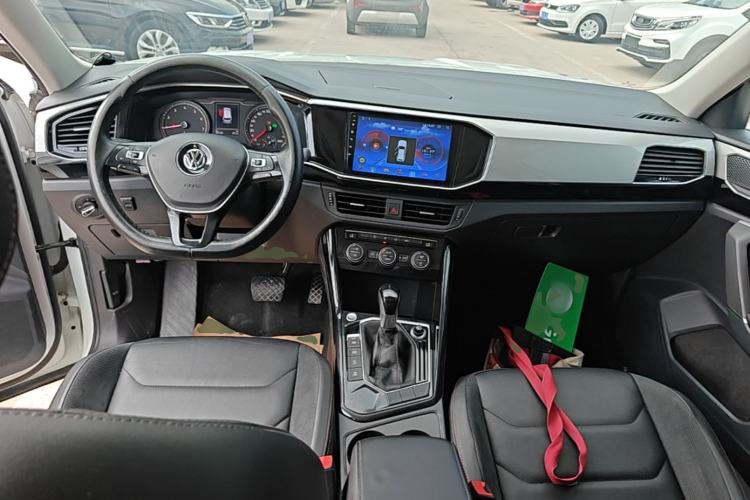 Used Volkswagen Tayron 2019 330TSI Two-Wheel Drive Luxury Model China VI Standard Center Console