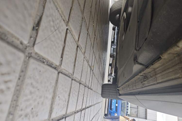 Used Volkswagen Tayron 2019 330TSI Two-Wheel-Drive Luxury Version China V Emission Standard Chassis Rear Right