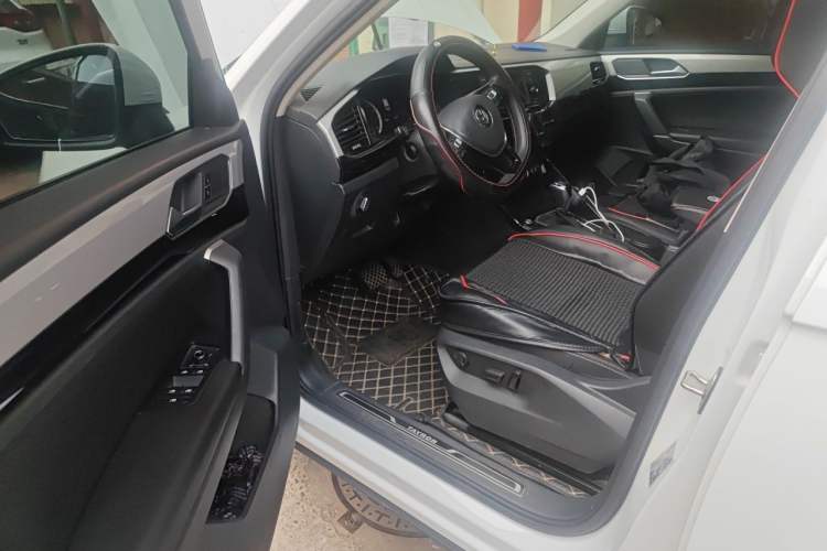 Used Volkswagen Tayron 2019 330TSI Two-Wheel Drive Luxury Model China VI Standard Driver Seat