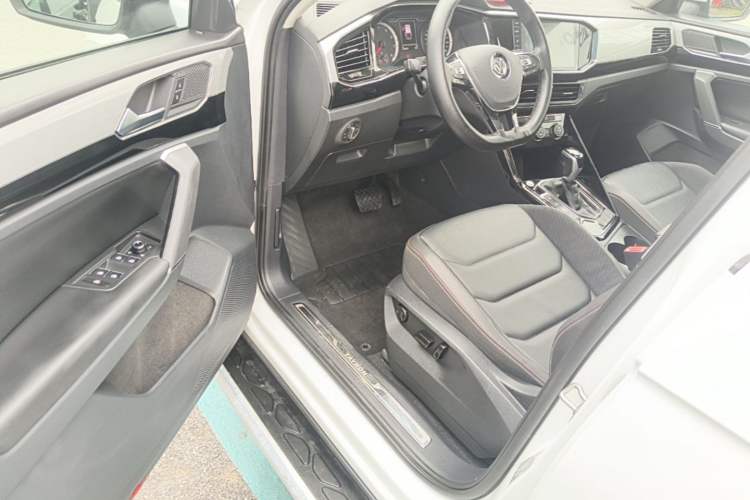 Used Volkswagen Tayron 2019 330TSI Two-Wheel Drive Luxury Model China VI Standard Driver Seat