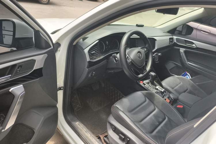 Used Volkswagen Tayron 2019 330TSI Two-Wheel Drive Luxury Model China VI Standard Driver Seat