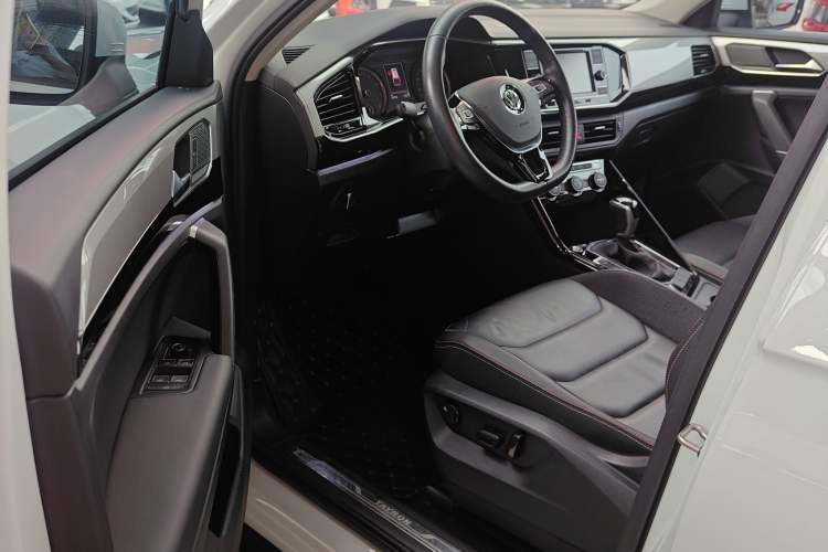 Used Volkswagen Tayron 2019 330TSI Two-Wheel Drive Luxury Model China VI Standard Driver Seat