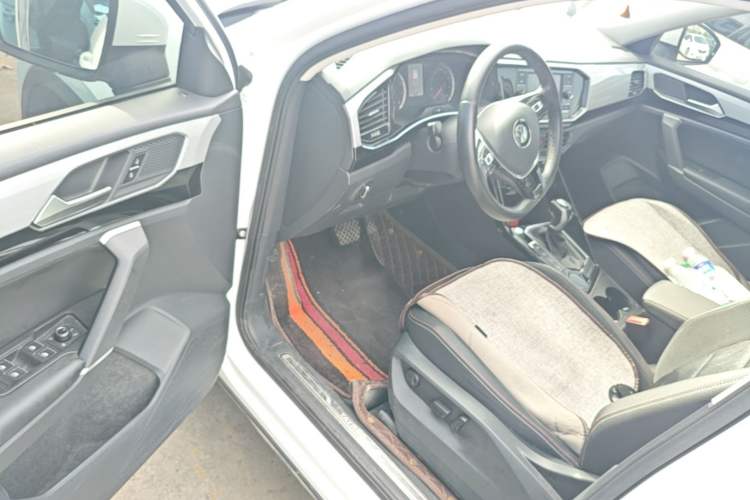 Used Volkswagen Tayron 2019 330TSI Two-Wheel-Drive Luxury Version China V Emission Standard Driver Seat