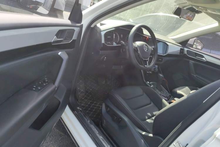 Used Volkswagen Tayron 2019 330TSI Two-Wheel Drive Luxury Model China VI Standard Driver Seat