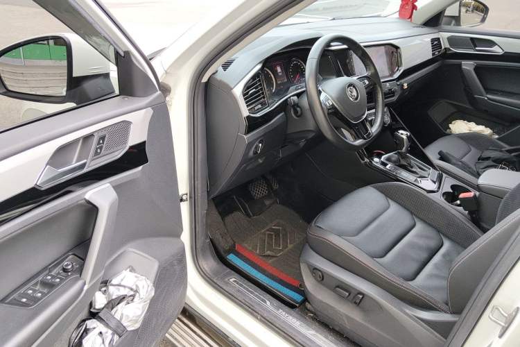 Used Volkswagen Tayron 2019 330TSI Two-Wheel-Drive Luxury Version China V Emission Standard Driver Seat