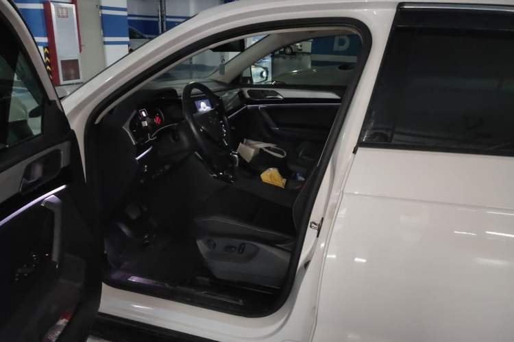 Used Volkswagen Tayron 2019 330TSI Two-Wheel Drive Luxury Model China VI Standard Driver Seat
