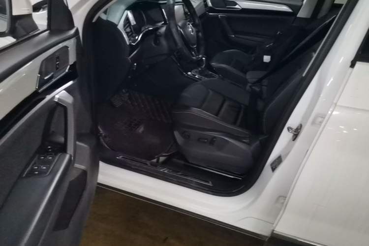 Used Volkswagen Tayron 2019 330TSI Two-Wheel Drive Luxury Model China VI Standard Driver Seat