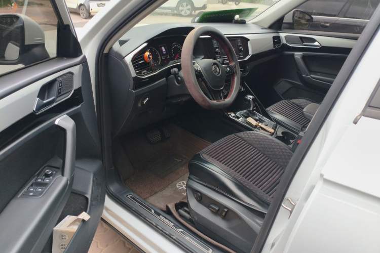 Used Volkswagen Tayron 2019 330TSI Two-Wheel Drive Luxury Model China VI Standard Driver Seat