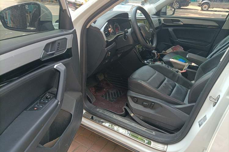 Used Volkswagen Tayron 2019 330TSI Two-Wheel Drive Luxury Model China VI Standard Driver Seat