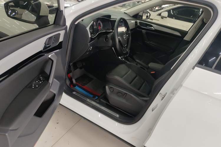 Used Volkswagen Tayron 2019 Teramont Edition 280TSI Two-Wheel Drive Luxury Model China VI Standard Driver Seat