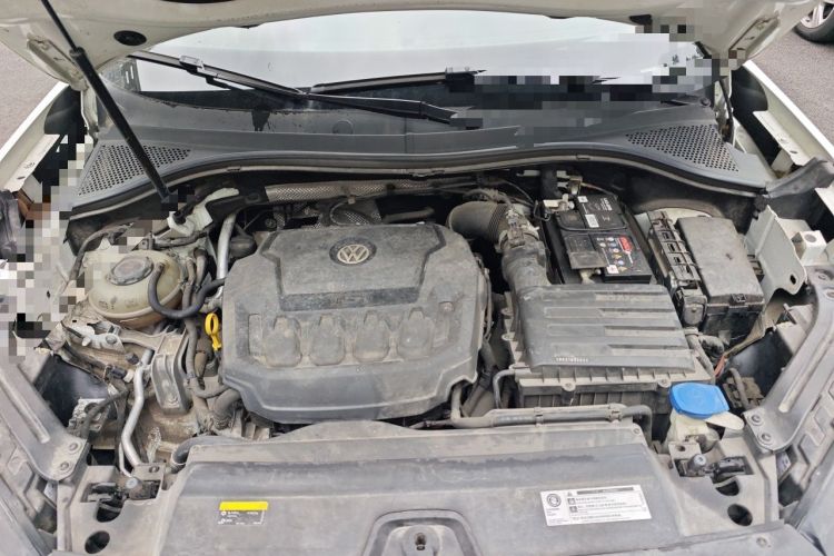 Used Volkswagen Tayron 2019 330TSI Two-Wheel Drive Luxury Model China VI Standard Engine Bay