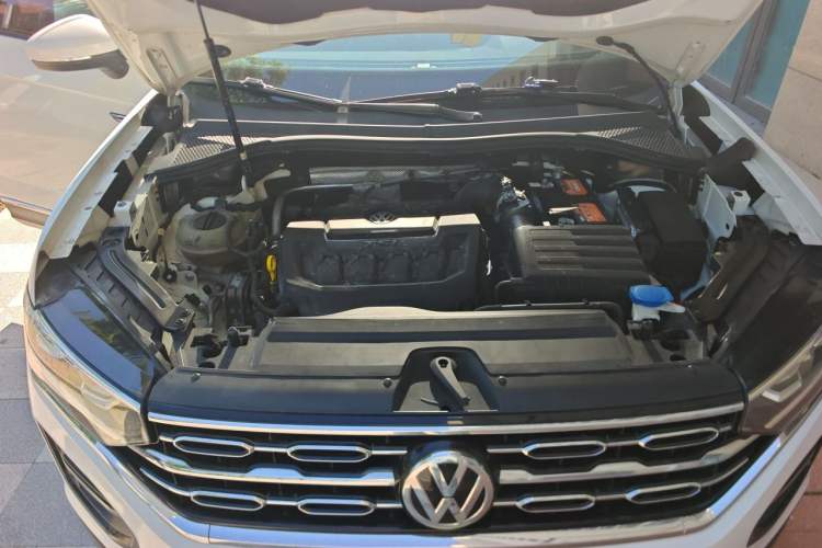 Used Volkswagen Tayron 2019 330TSI Four-Wheel Drive Luxury Version China V Standard Engine Bay