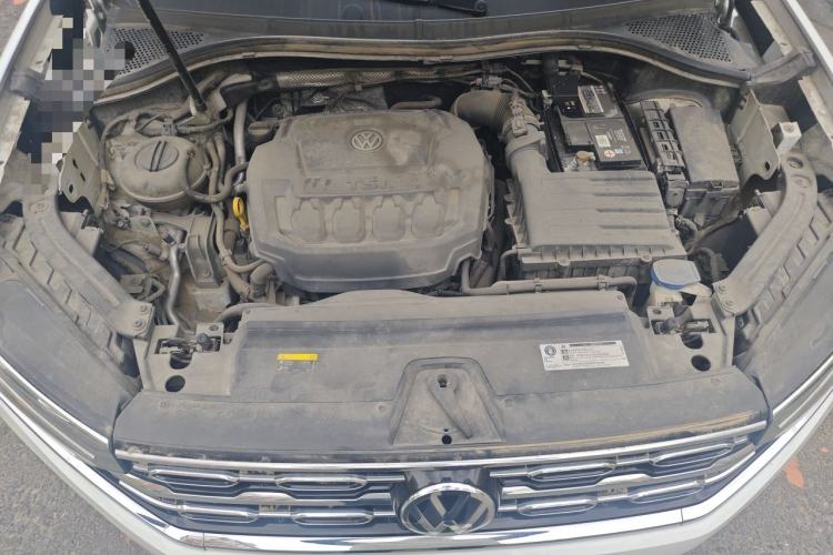Used Volkswagen Tayron 2019 330TSI Two-Wheel Drive Luxury Model China VI Standard Engine Bay
