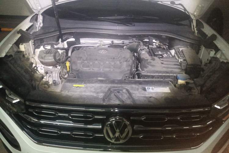 Used Volkswagen Tayron 2019 330TSI Two-Wheel Drive Luxury Model China VI Standard Engine Bay