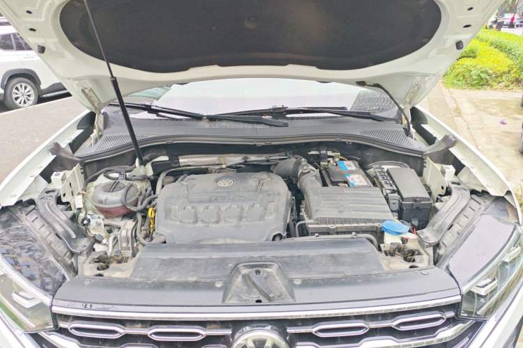 Used Volkswagen Tayron 2019 330TSI Four-Wheel Drive Luxury Version China V Standard Engine Bay