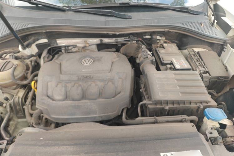 Used Volkswagen Tayron 2019 330TSI Four-Wheel Drive Luxury Version China VI Standard Engine Bay