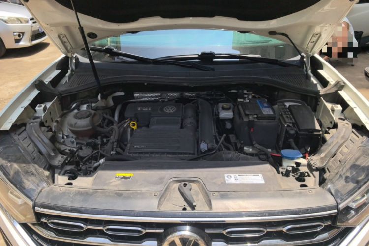 Used Volkswagen Tayron 2019 Teramont Edition 280TSI Two-Wheel Drive Luxury Model China VI Standard Engine Bay