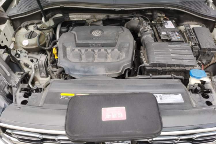 Used Volkswagen Tayron 2019 330TSI Four-Wheel Drive Luxury Version China VI Standard Engine Bay