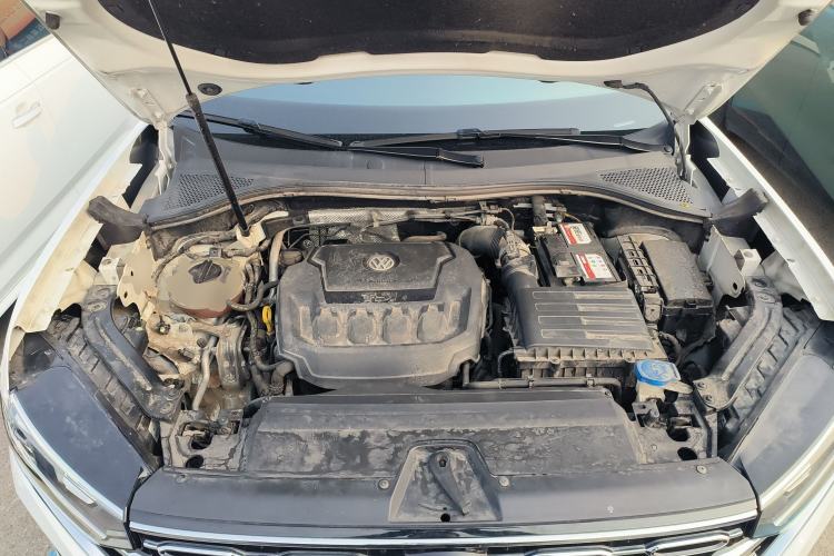 Used Volkswagen Tayron 2019 330TSI Four-Wheel Drive Luxury Version China VI Standard Engine Bay