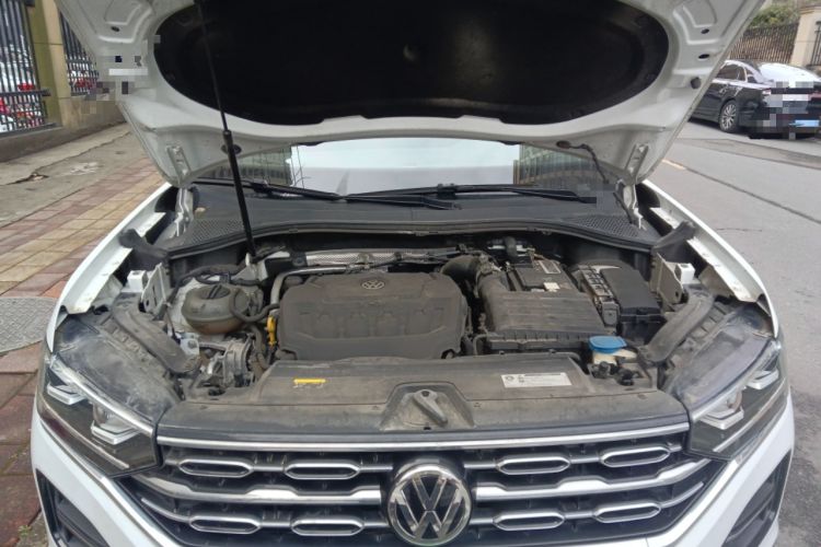 Used Volkswagen Tayron 2019 330TSI Four-Wheel Drive Luxury Version China VI Standard Engine Bay
