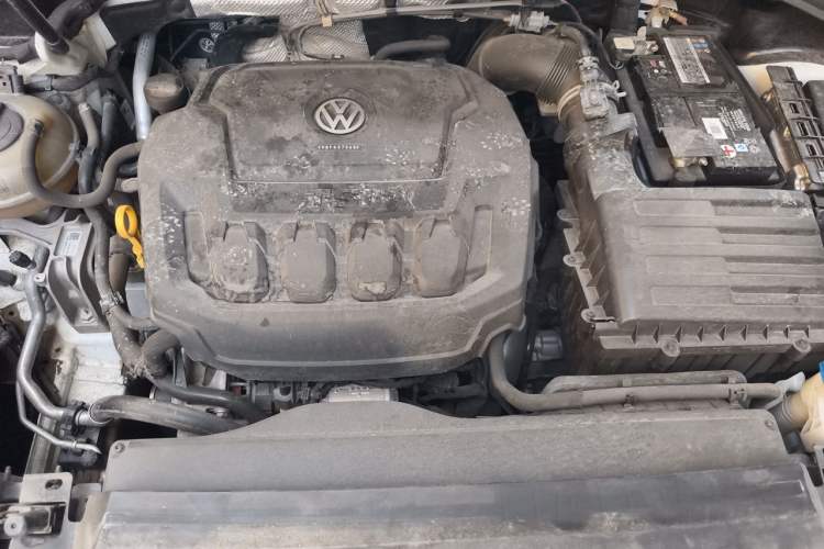 Used Volkswagen Tayron 2019 330TSI Two-Wheel-Drive Luxury Version China V Emission Standard Engine Bay