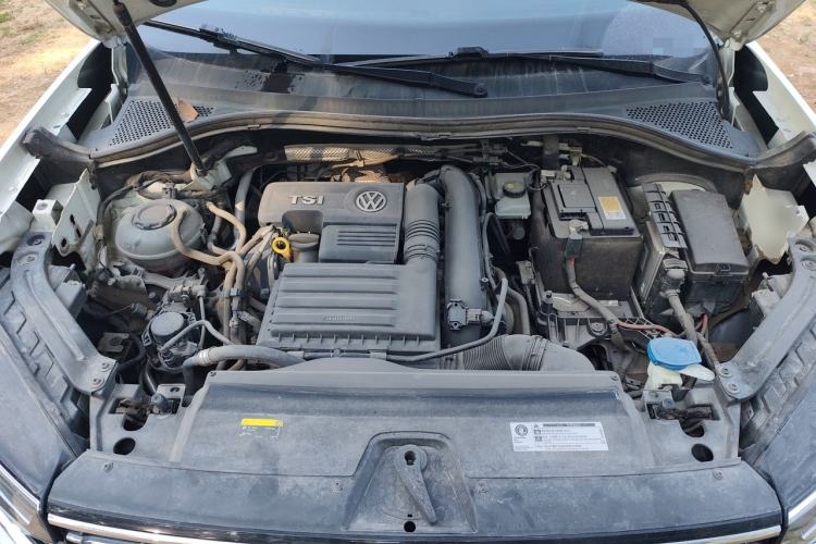 Used Volkswagen Tayron 2019 Teramont Edition 280TSI Two-Wheel Drive Luxury Model China VI Standard Engine Bay