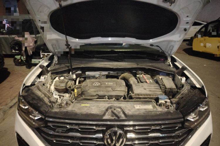Used Volkswagen Tayron 2019 380TSI Four-Wheel Drive R-Line China VI-standard Engine Bay