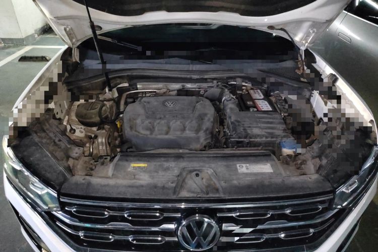 Used Volkswagen Tayron 2019 330TSI Two-Wheel Drive Luxury Model China VI Standard Engine Bay