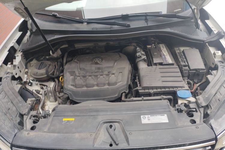 Used Volkswagen Tayron 2019 330TSI Two-Wheel Drive Luxury Model China VI Standard Engine Bay
