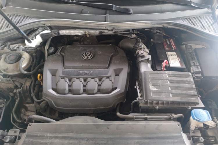Used Volkswagen Tayron 2019 330TSI Four-Wheel Drive Luxury Version China VI Standard Engine Bay