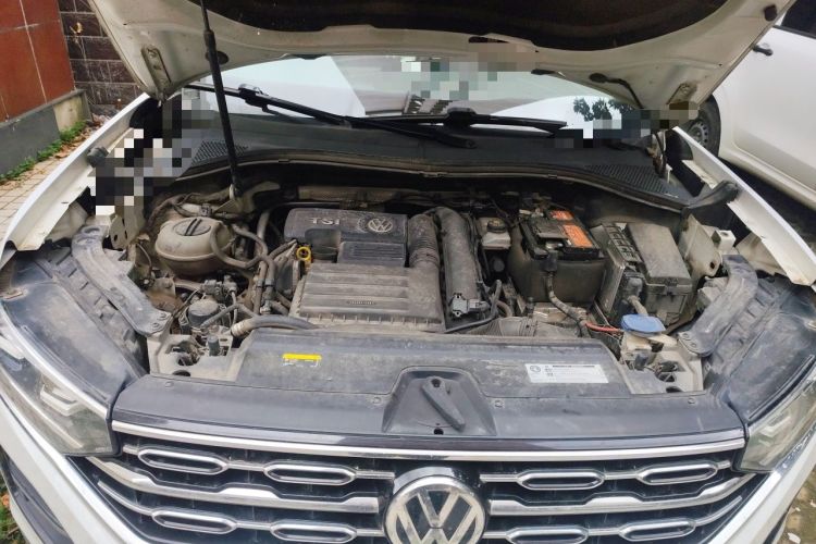 Used Volkswagen Tayron 2019 Teramont Edition 280TSI Two-Wheel Drive Luxury Model China VI Standard Engine Bay